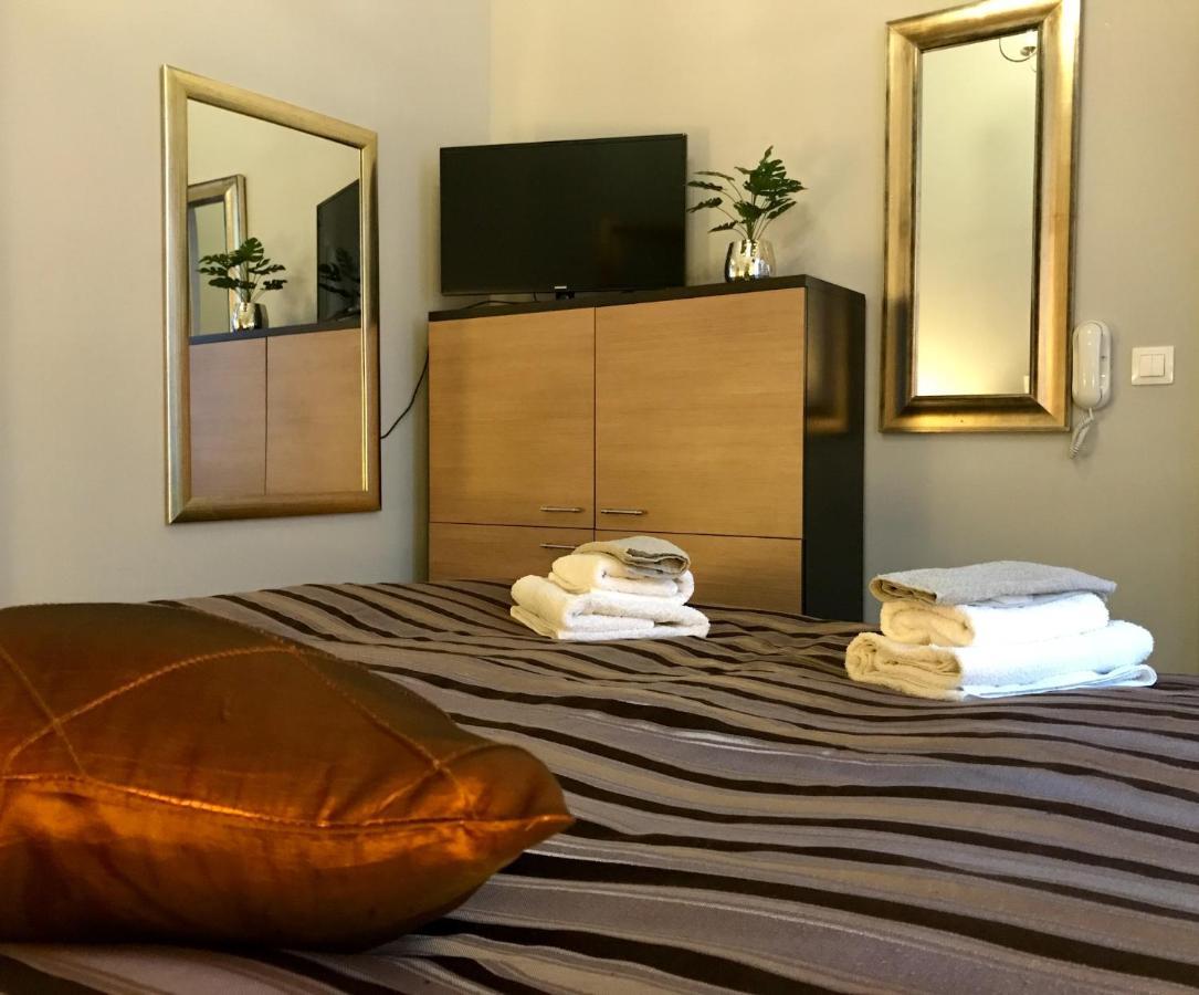 Brno Center Whirlpool Apartment Luaran gambar